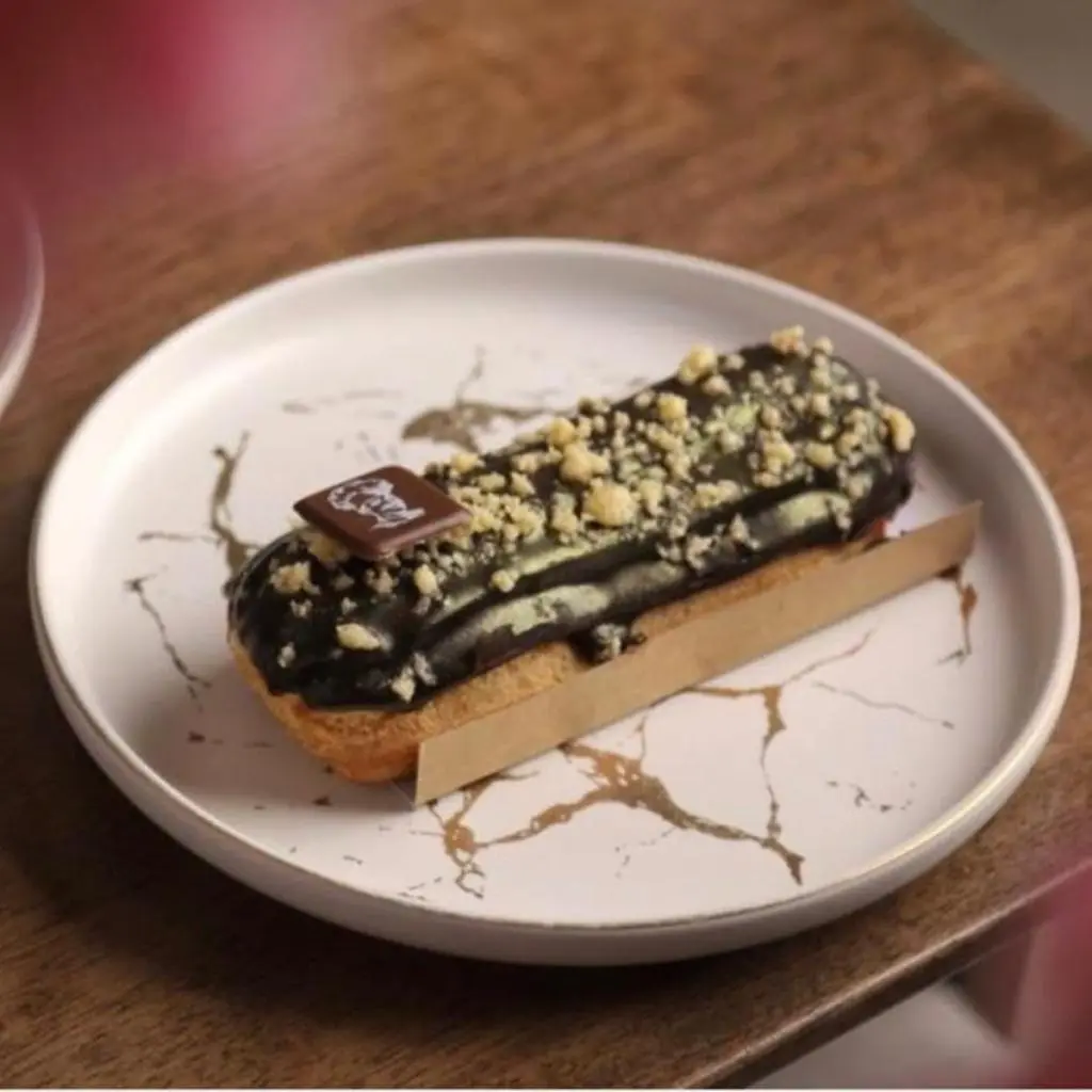 Eclair Chocolate